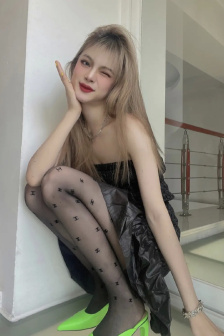 村长用力挺进她的花苞啥电视